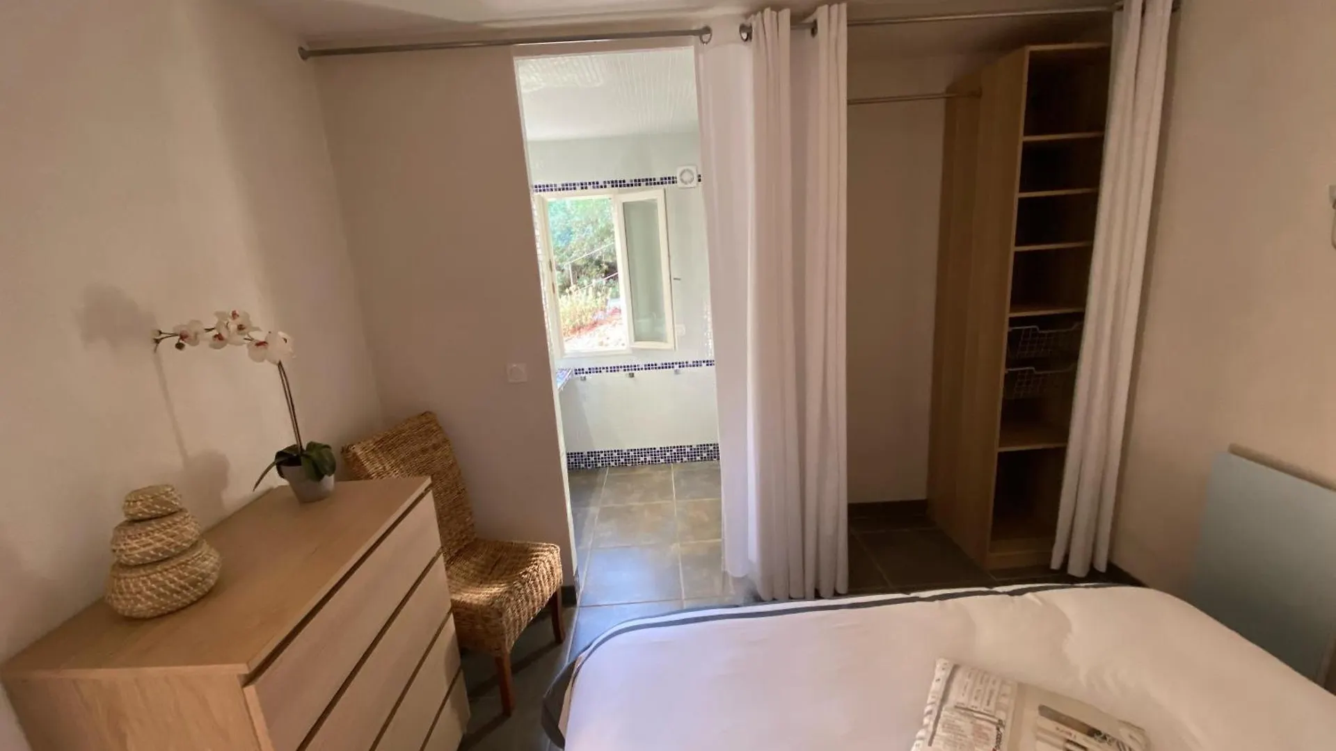 Country house Bellevue En Provence Guest House Entrecasteaux